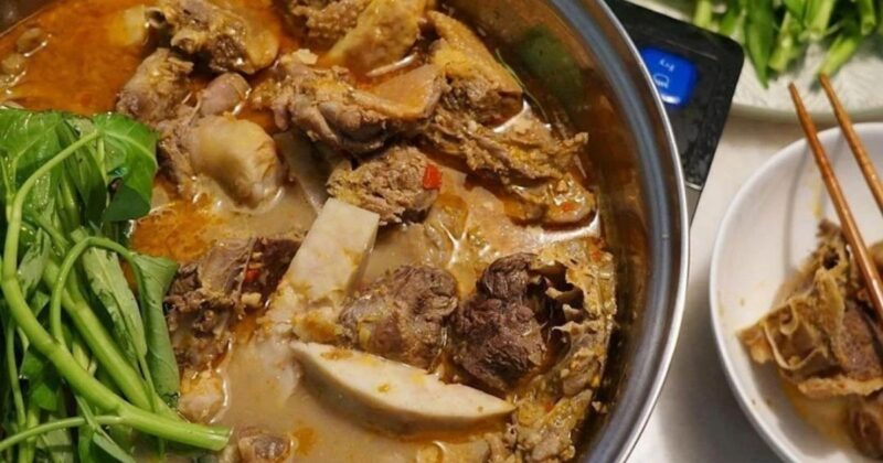 Cách thưởng thức trọn vẹn hương vị lẩu vịt nấu chao