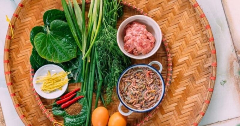 Chuẩn bị nguyên liệu linh hồn của mẻ chả rươi ngon
