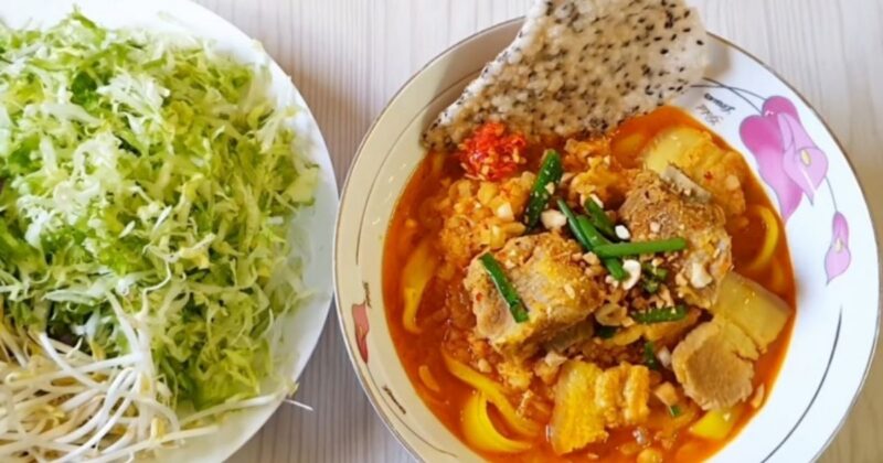 Nét đặc trưng trong tô mì xứ Quảng khiến bao người say đắm